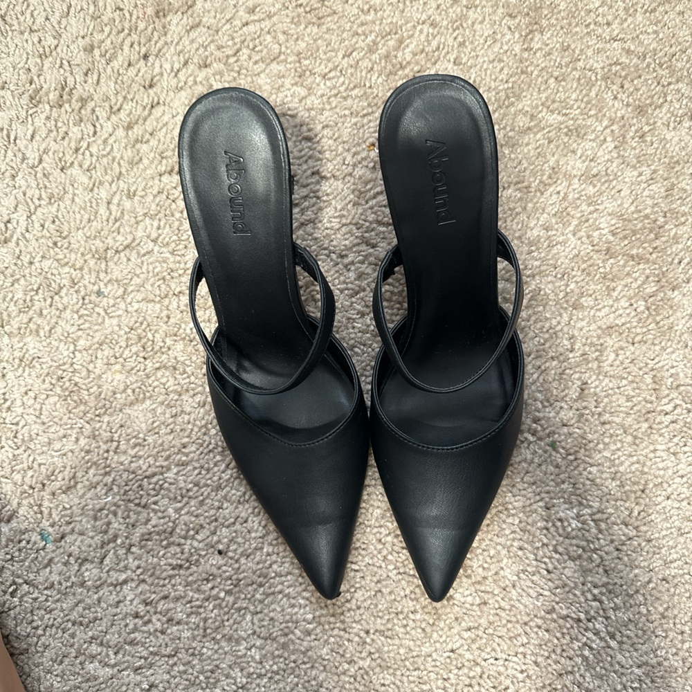 basic heels - Picture 2 of 2